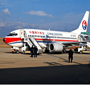 浦东机场快递航空快运业稳步发展的原因是什么？